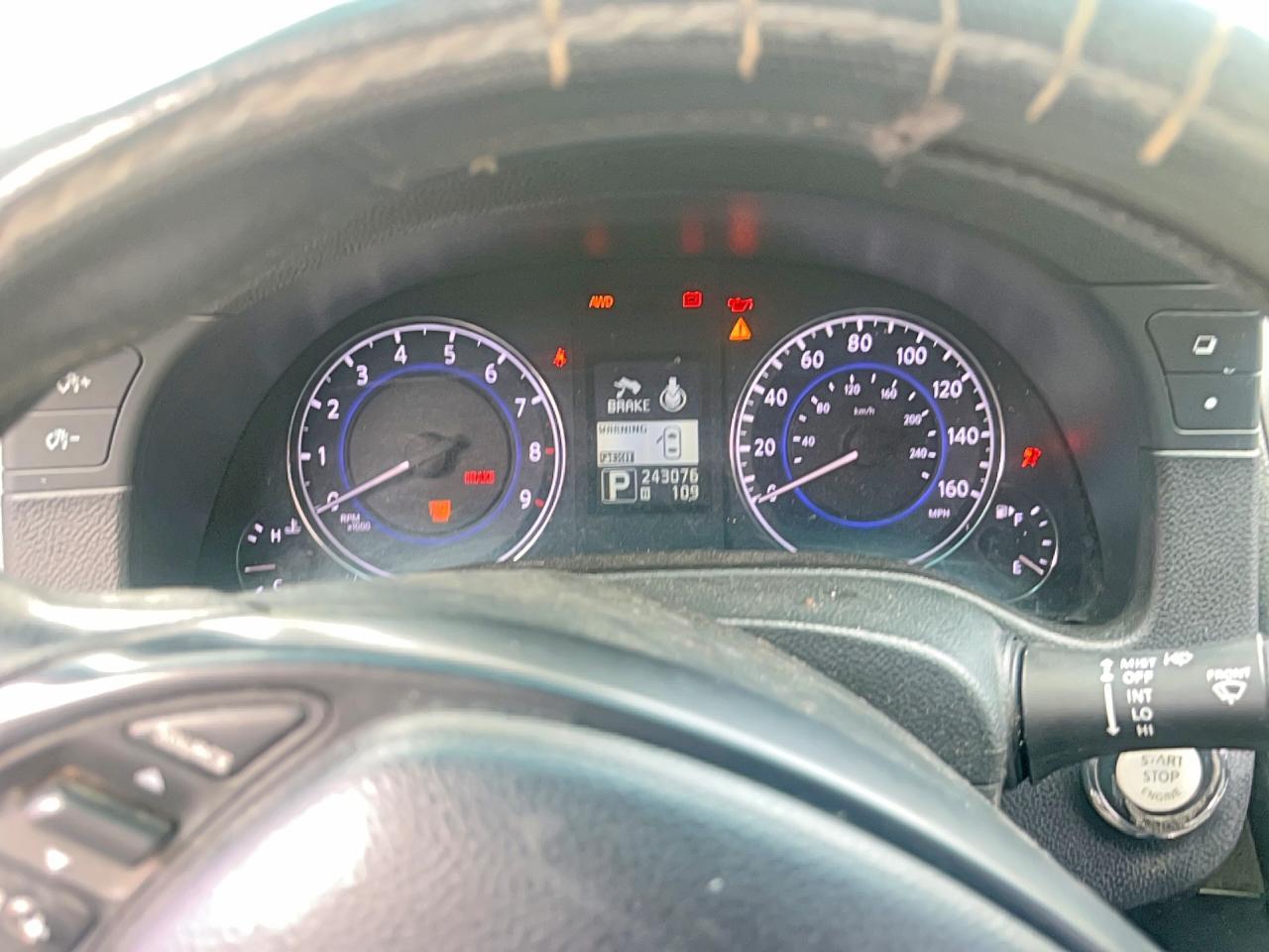 2011 INFINITI G25