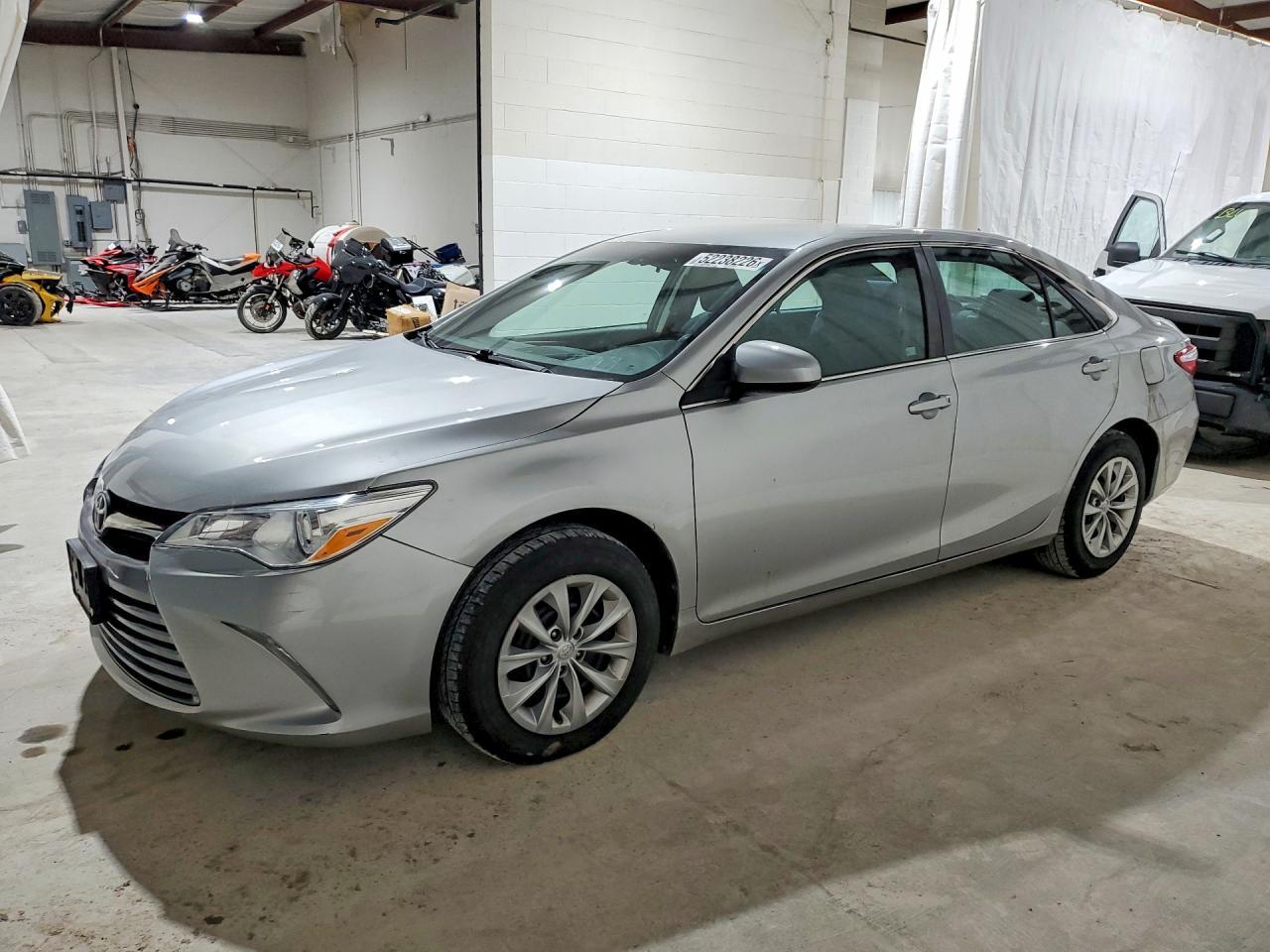 2015 TOYOTA CAMRY