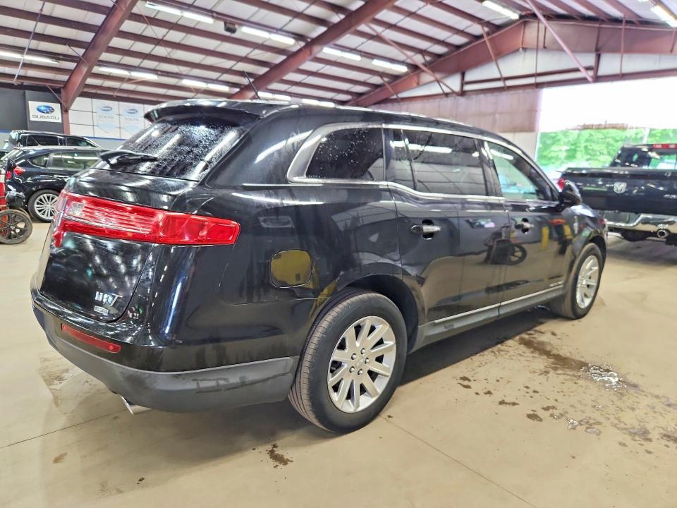 2014 LINCOLN MKT