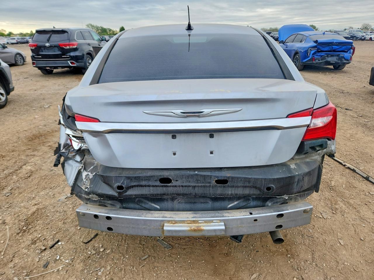 2014 CHRYSLER 200