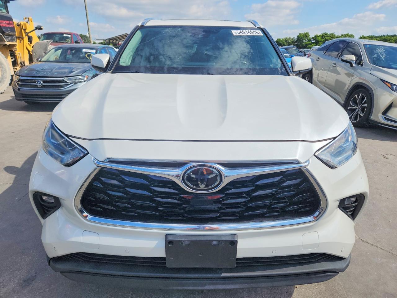 2020 TOYOTA HIGHLANDER