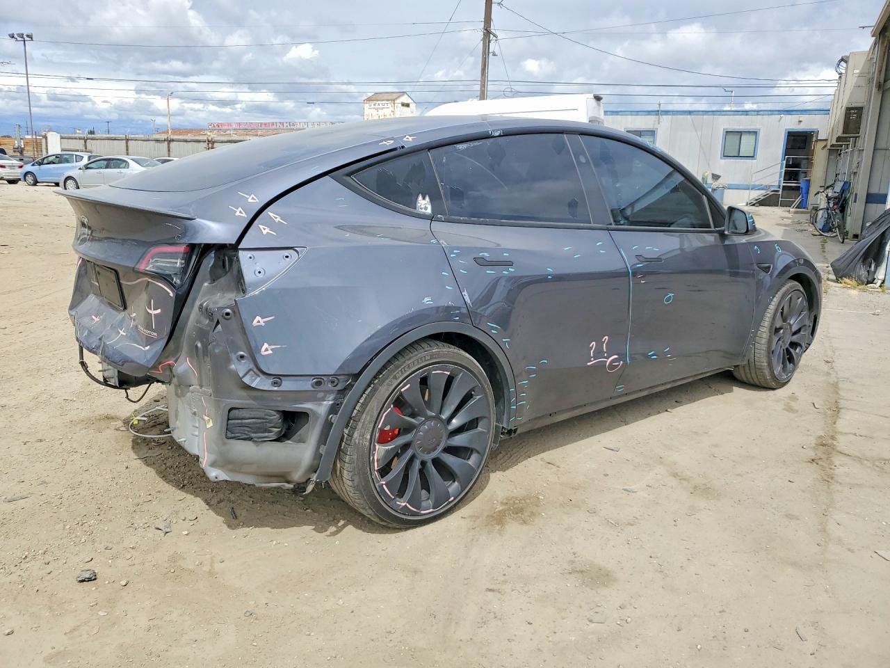 2023 TESLA MODEL Y