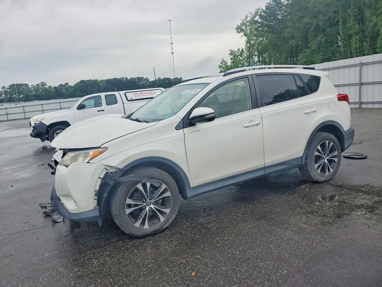 2015 TOYOTA RAV4