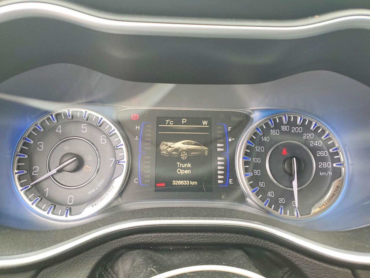 2015 CHRYSLER 200