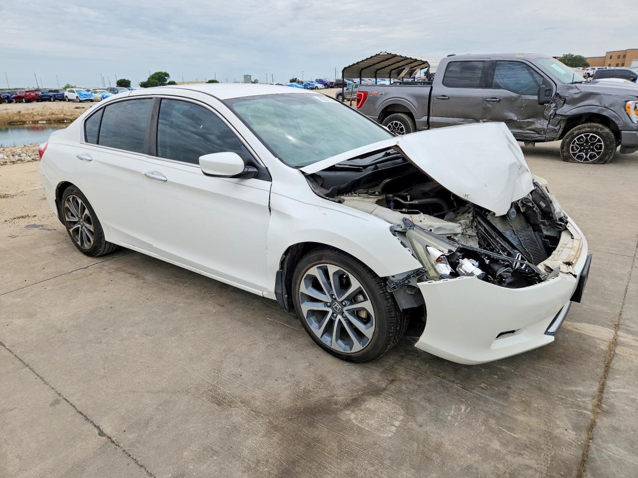 2015 HONDA ACCORD