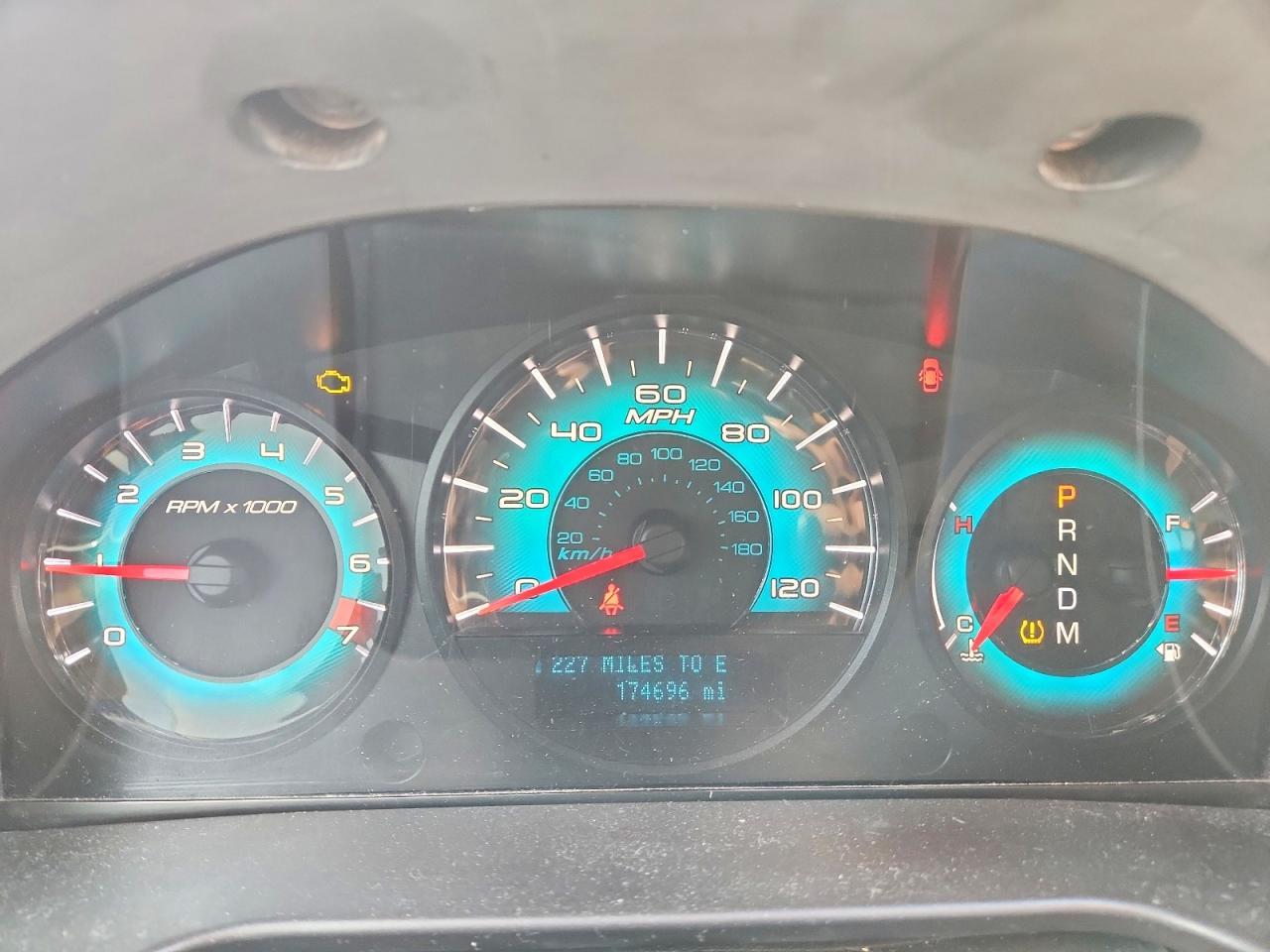 2010 FORD FUSION