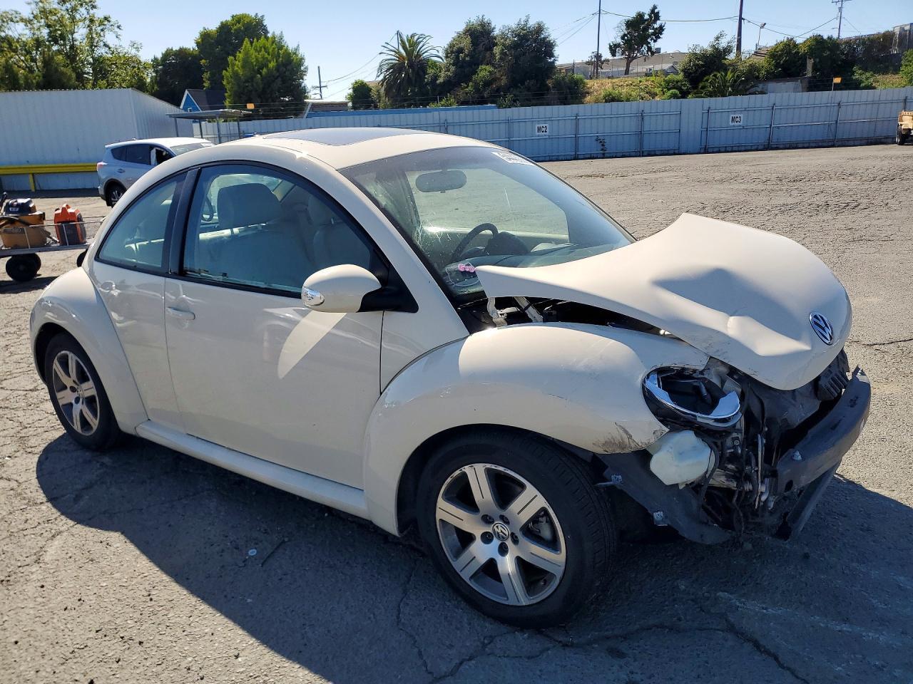 2006 VOLKSWAGEN Beetle
