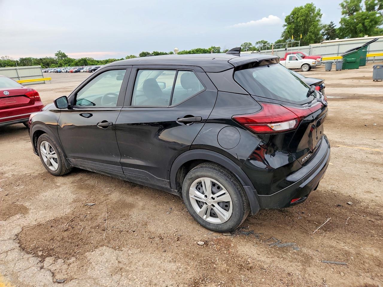 2023 NISSAN KICKS