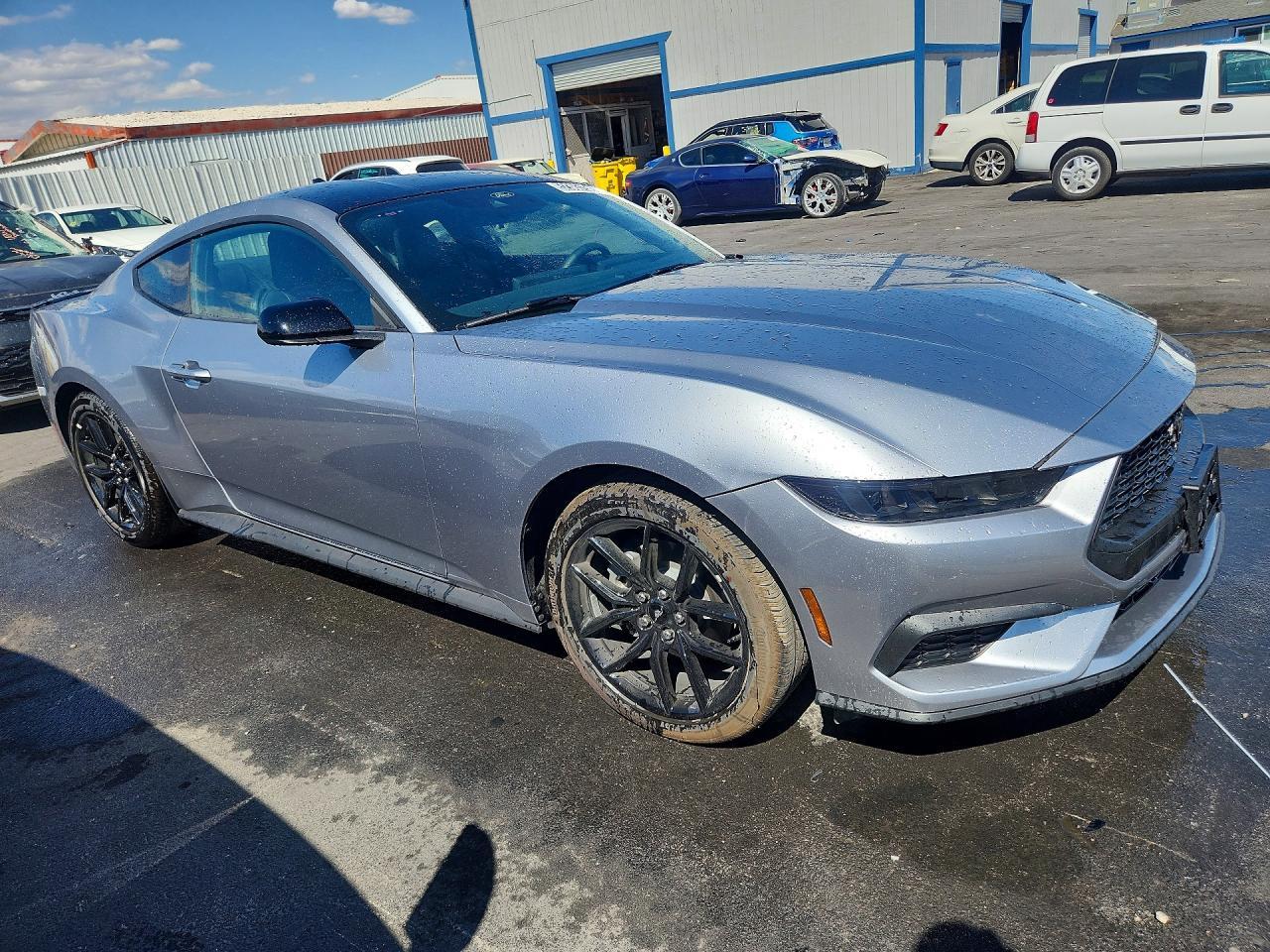 2026 FORD MUSTANG