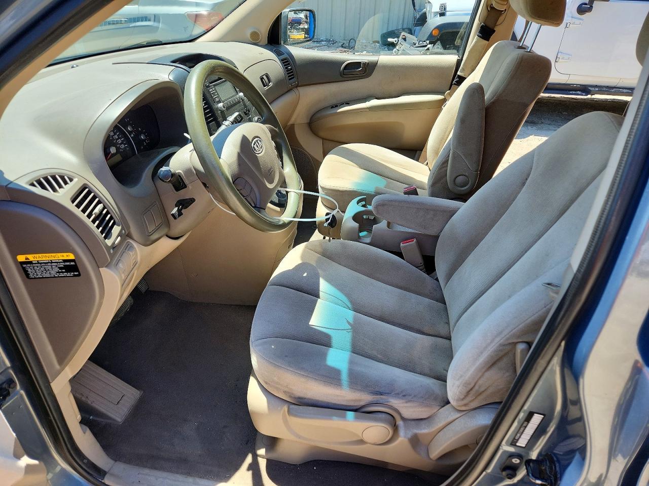 2009 KIA SEDONA