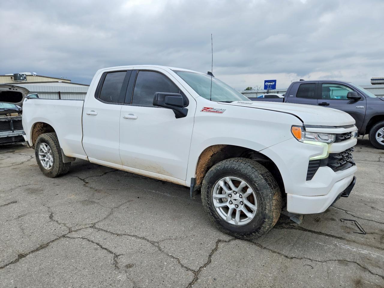 2023 CHEVROLET Silverado