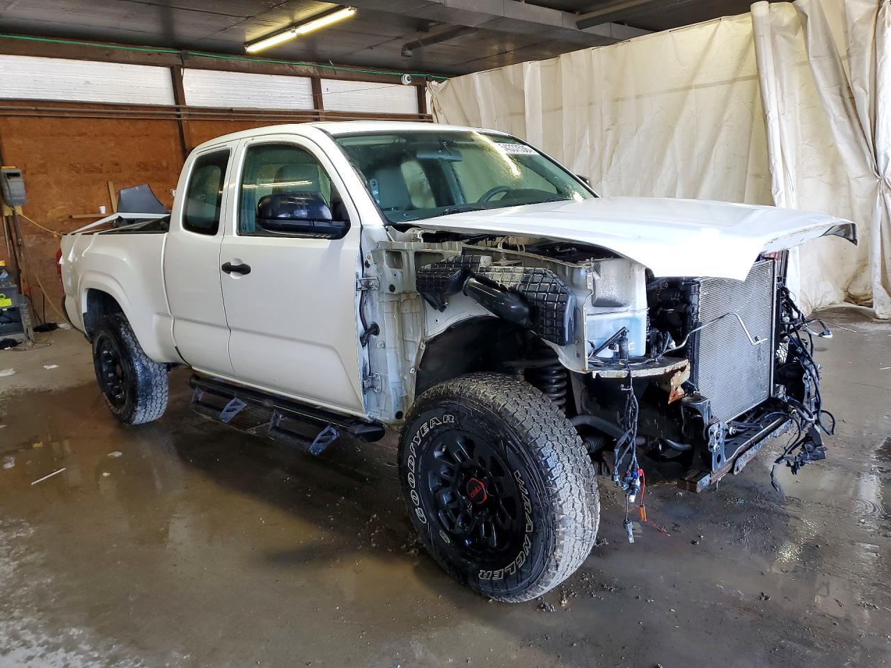 2017 TOYOTA TACOMA