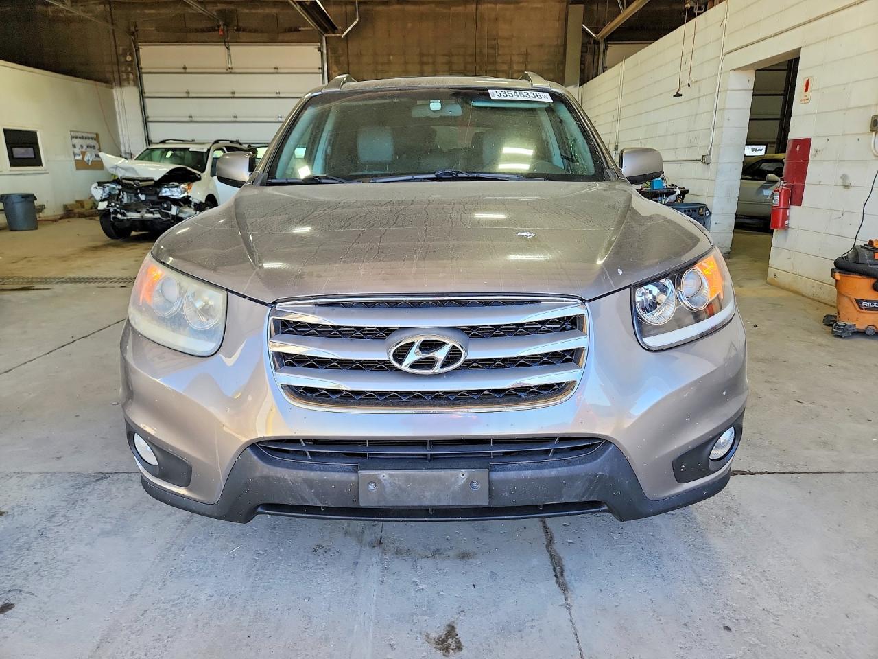 2012 HYUNDAI SANTA FE
