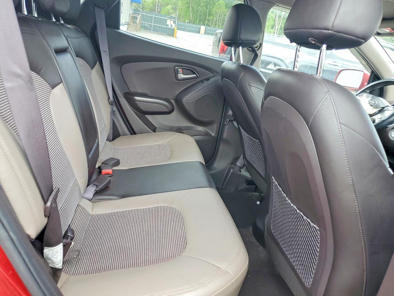 2011 HYUNDAI TUCSON
