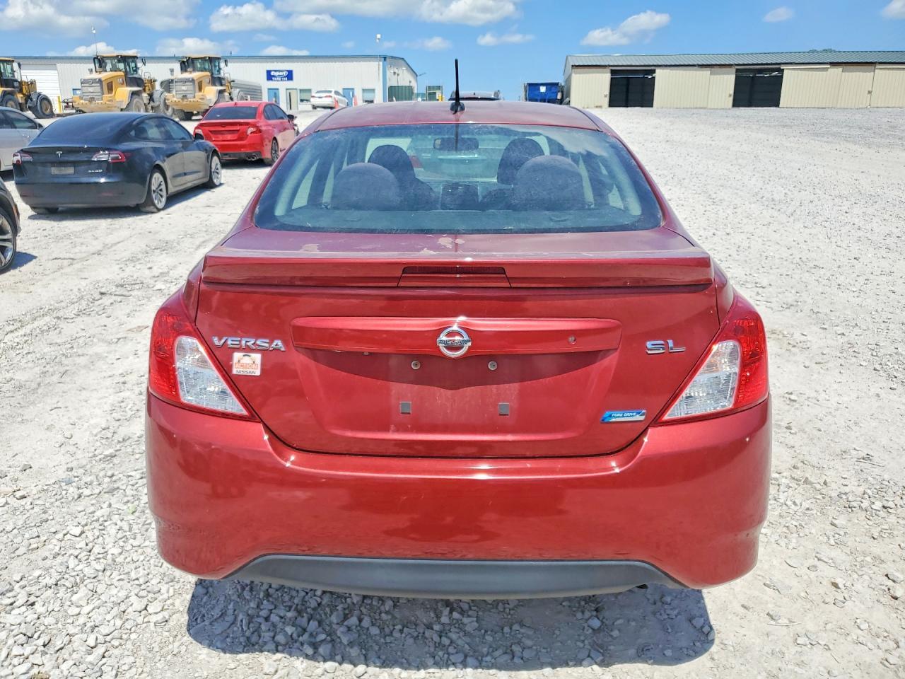 2016 NISSAN VERSA