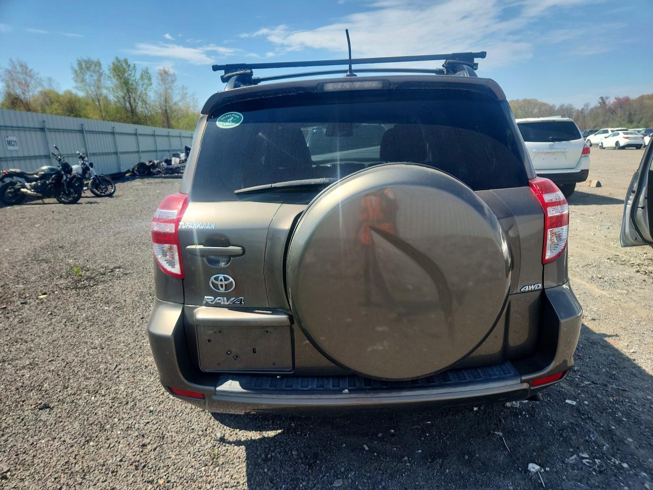 2011 TOYOTA RAV4
