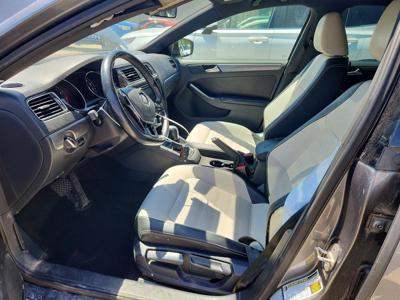 2017 VOLKSWAGEN JETTA