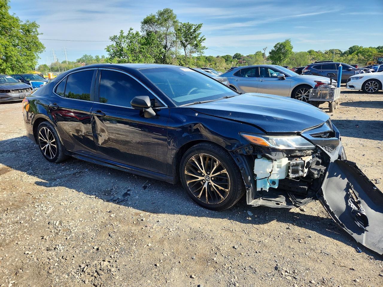 2018 TOYOTA CAMRY