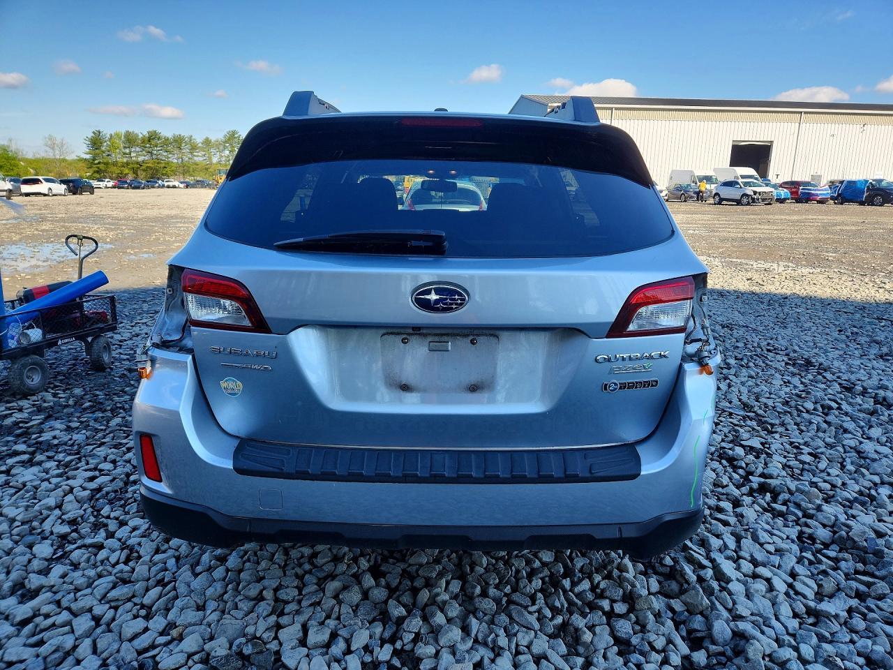 2015 SUBARU Outback
