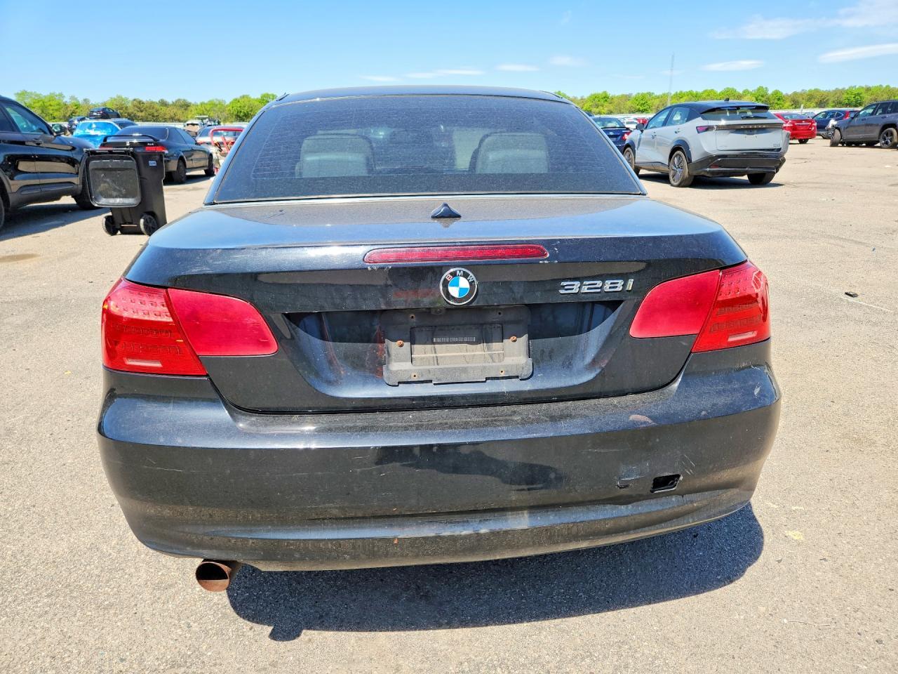 2011 BMW 3 SERIES