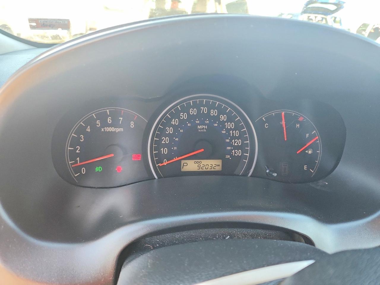 2007 HYUNDAI Entourage