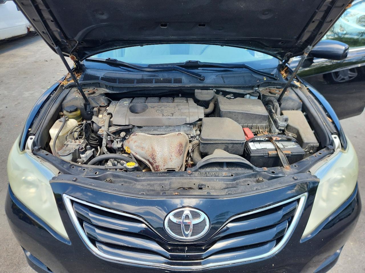 2011 TOYOTA CAMRY
