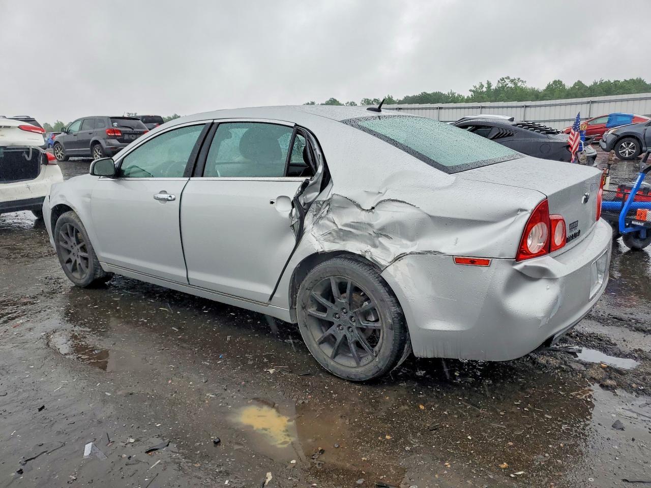 2011 CHEVROLET MALIBU