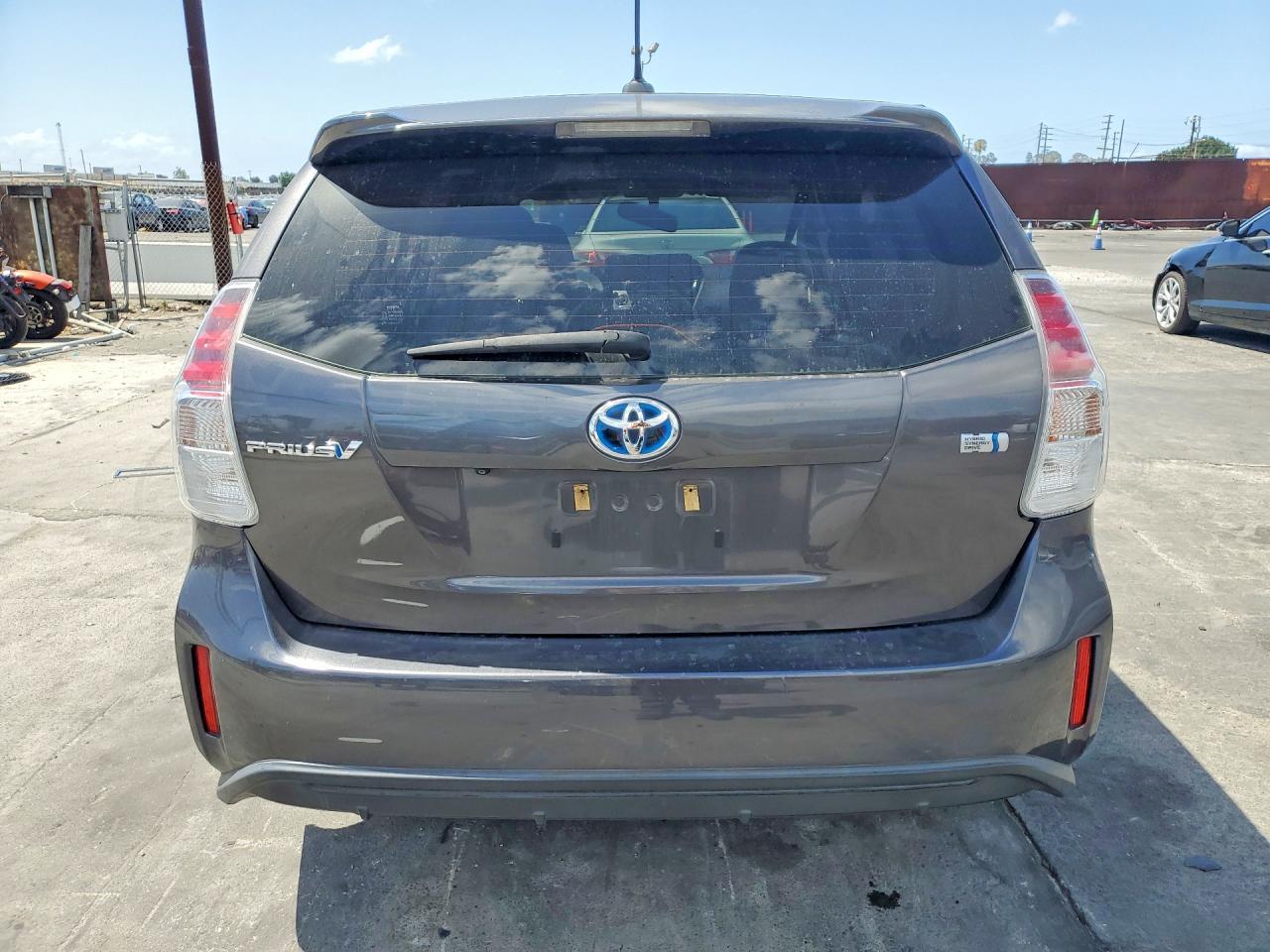 2015 TOYOTA PRIUS V