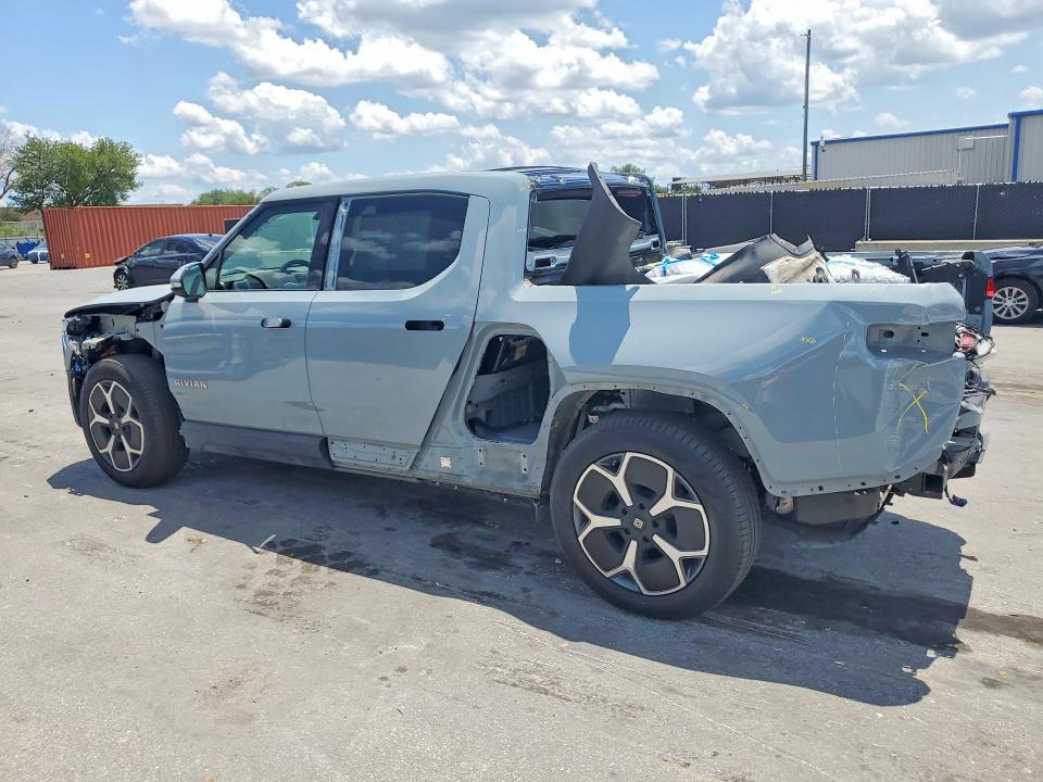 2022 RIVIAN R1t