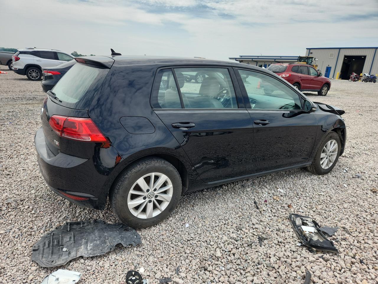 2015 VOLKSWAGEN GOLF