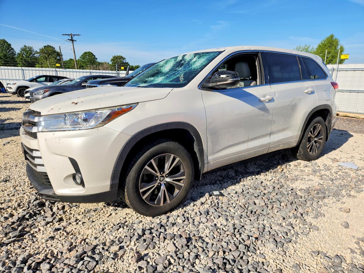 2017 TOYOTA HIGHLANDER