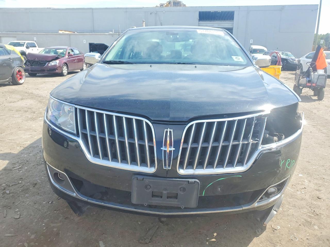 2012 LINCOLN MKZ