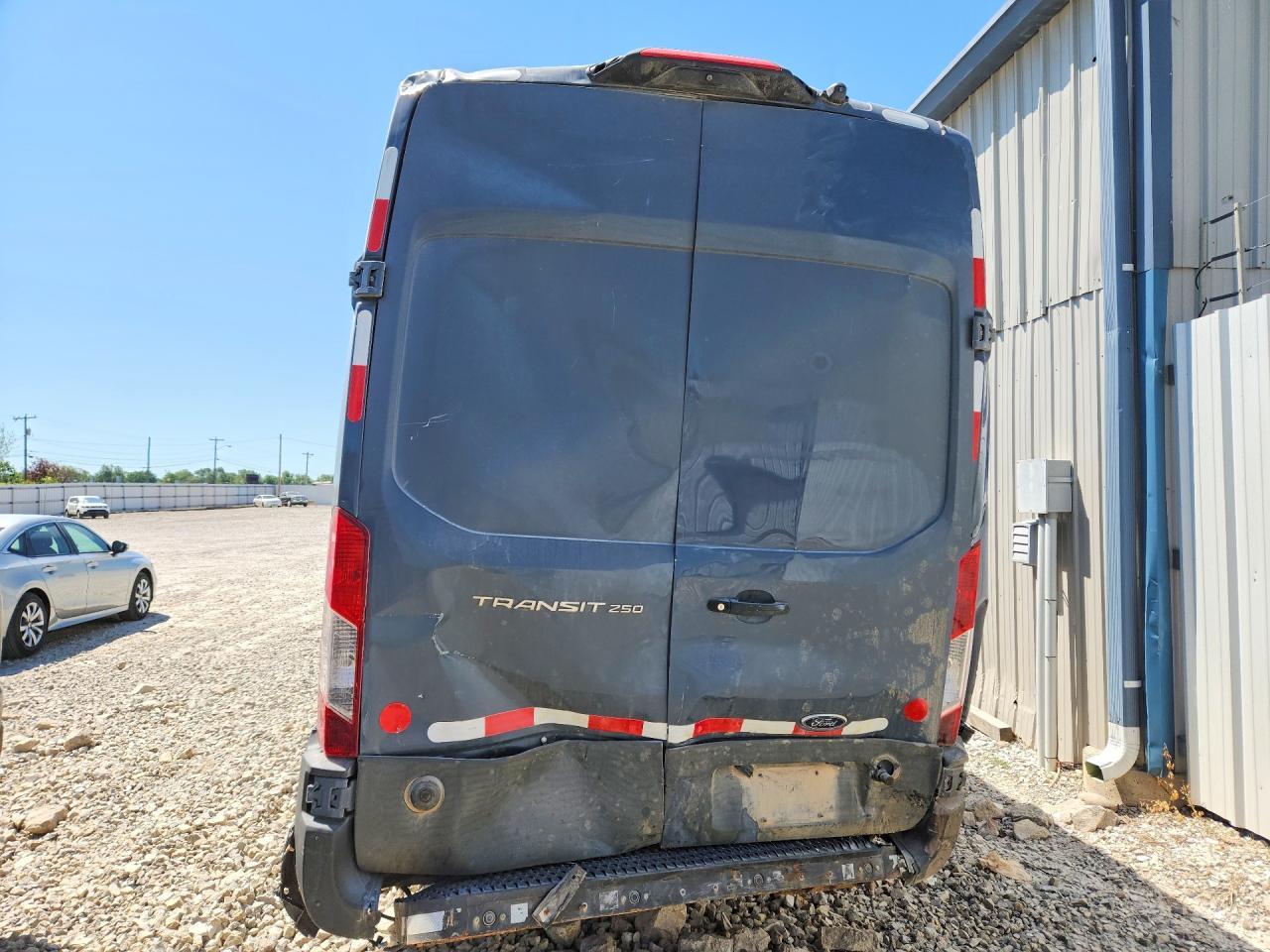 2021 FORD Transit