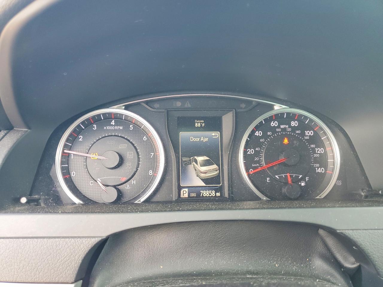 2016 TOYOTA CAMRY