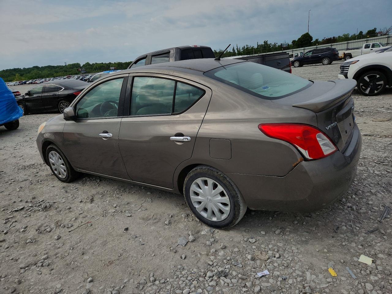 2014 NISSAN VERSA