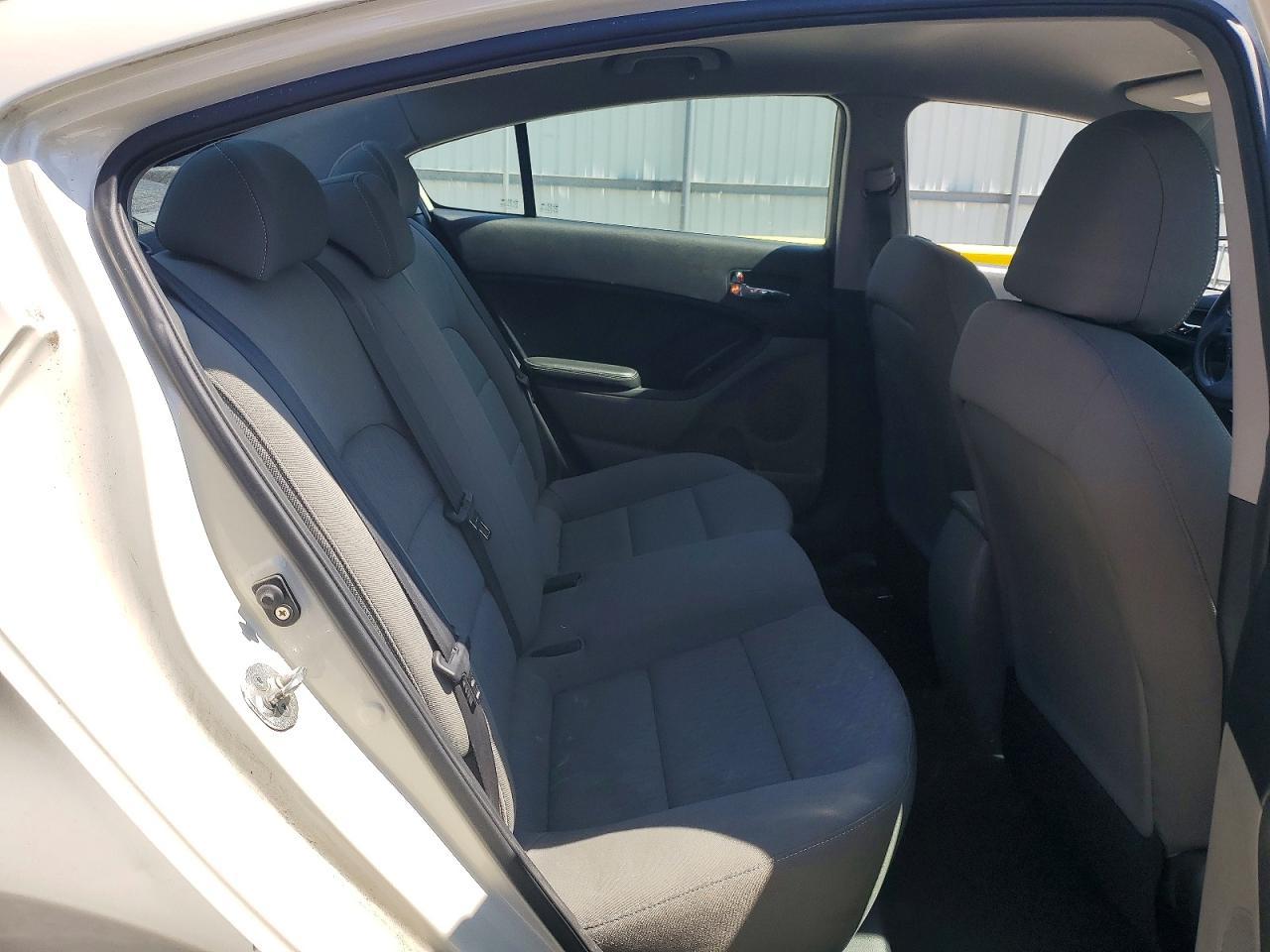 2015 KIA FORTE