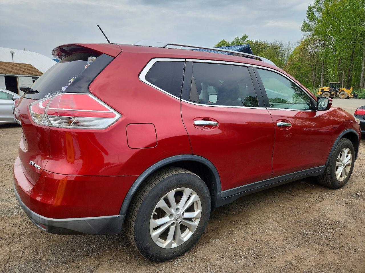 2015 NISSAN ROGUE