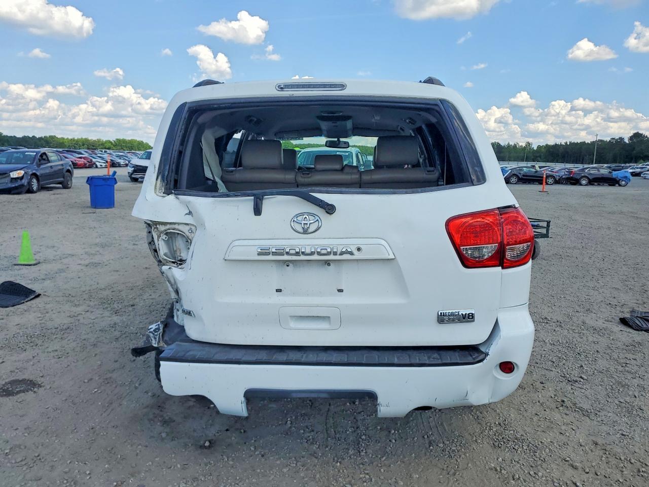 2008 TOYOTA Sequoia