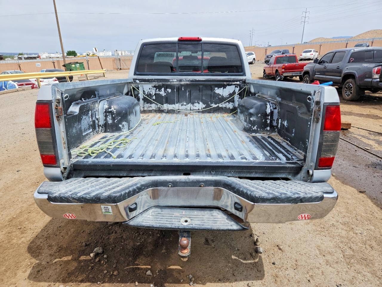 2000 NISSAN Frontier