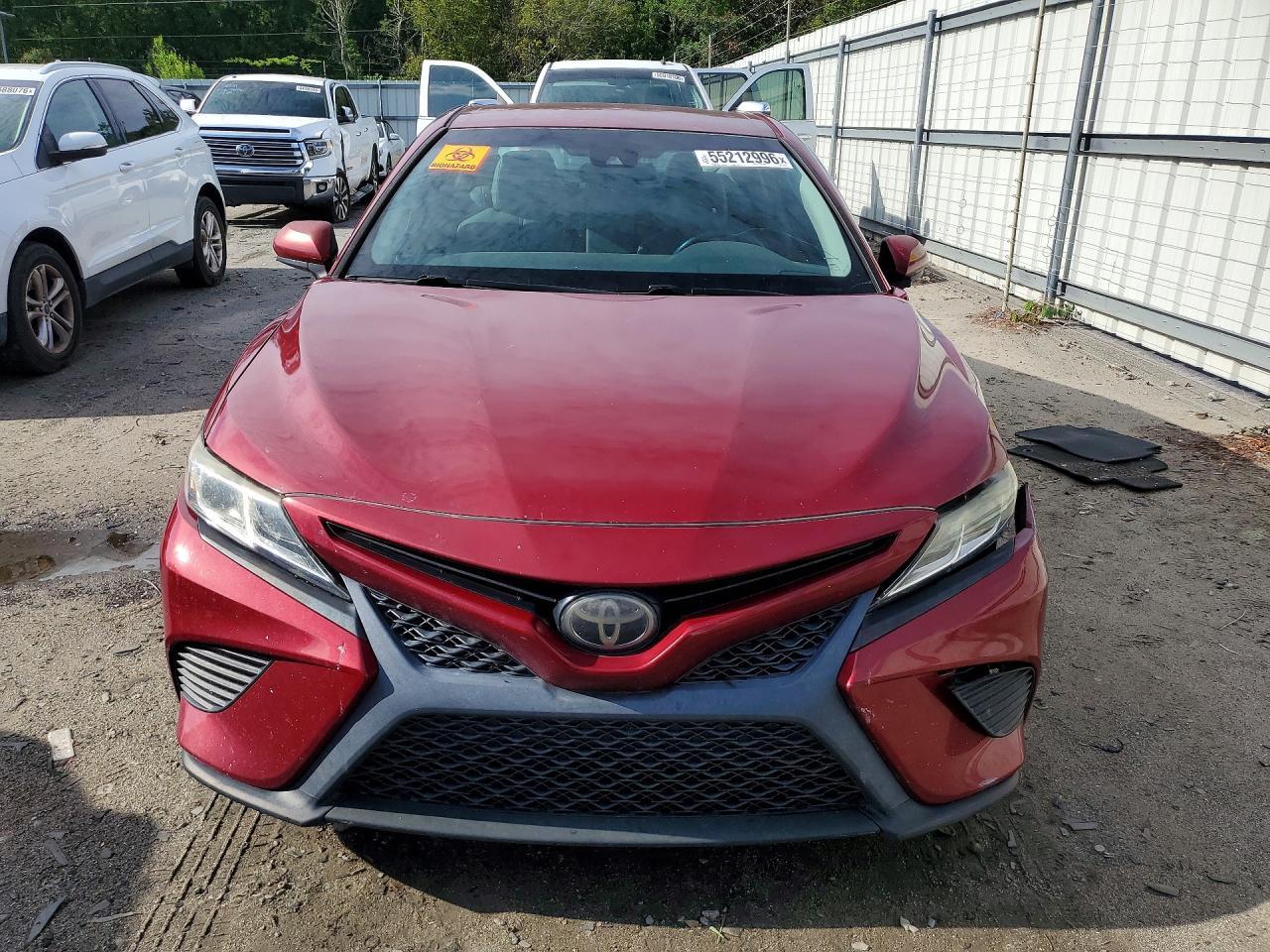 2018 TOYOTA CAMRY