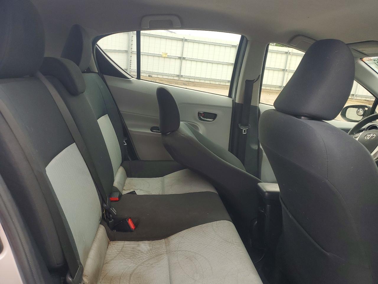 2012 TOYOTA Prius c