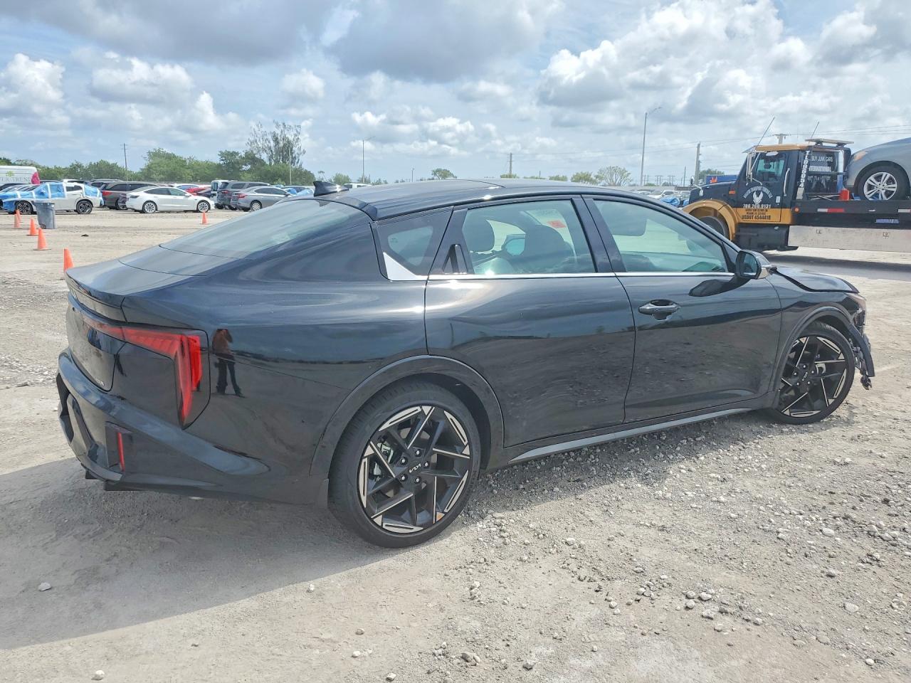 2025 KIA K4
