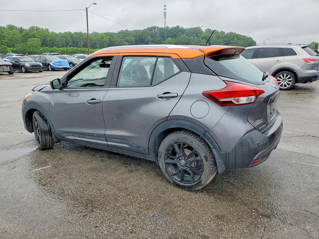 2020 NISSAN KICKS