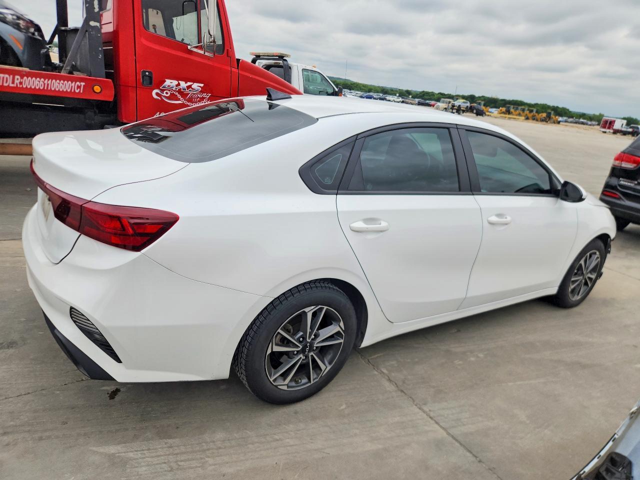 2024 KIA FORTE