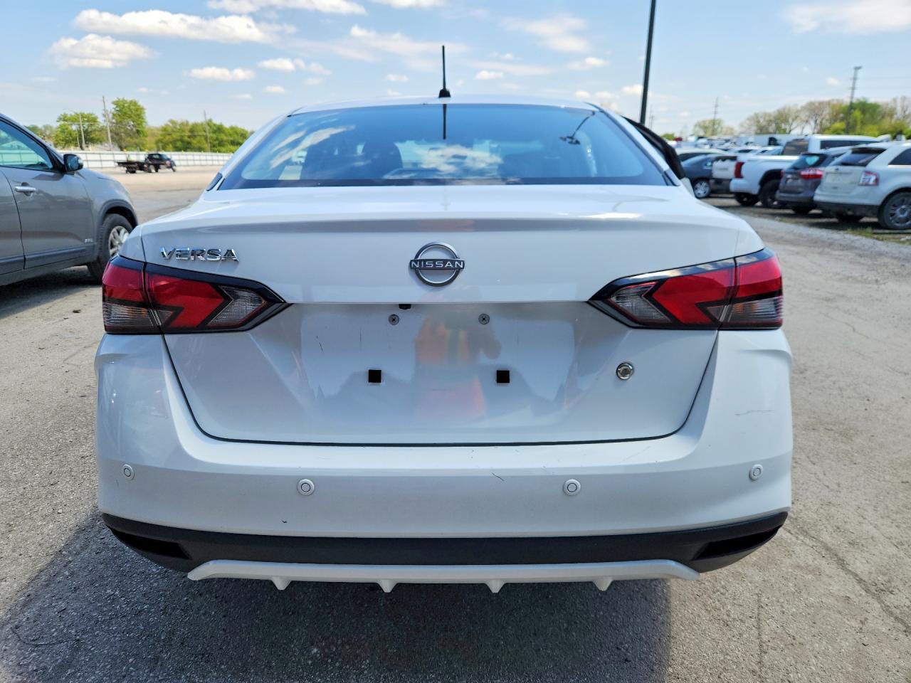2025 NISSAN VERSA