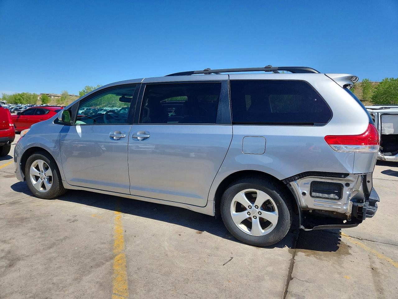 2013 TOYOTA SIENNA