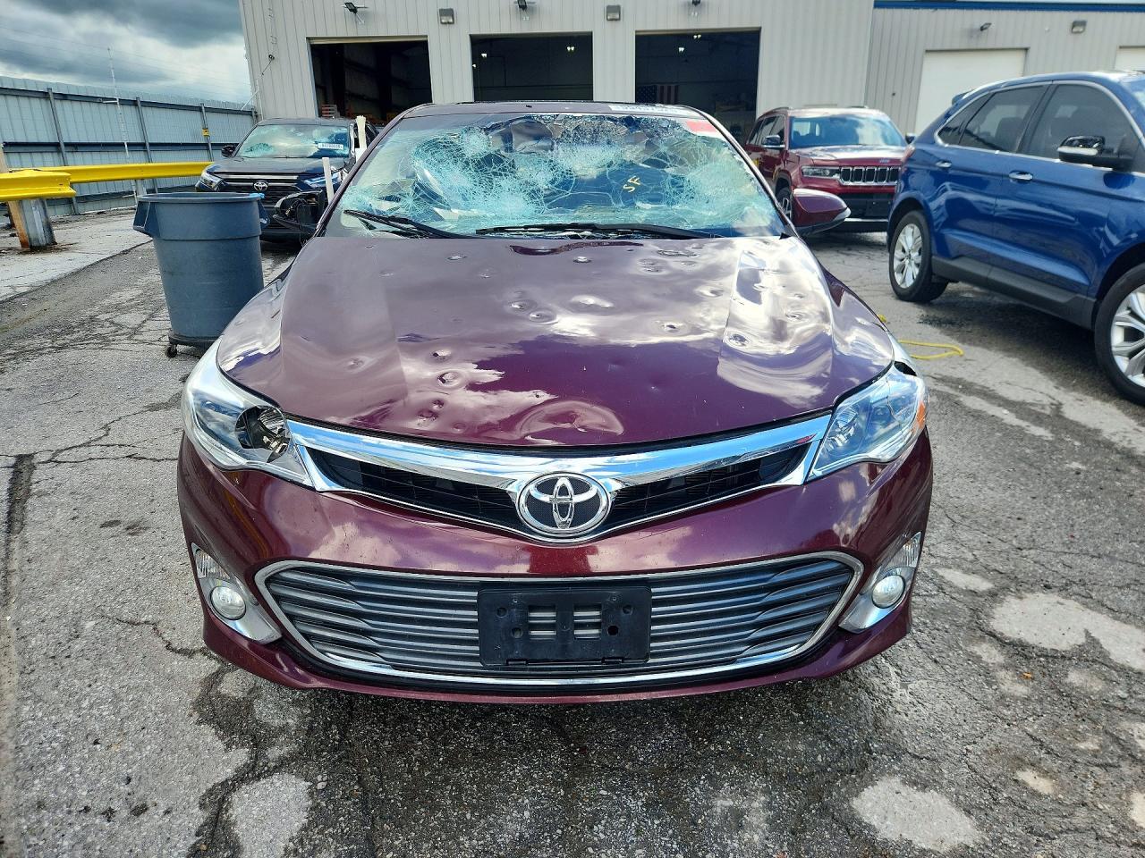 2015 TOYOTA Avalon