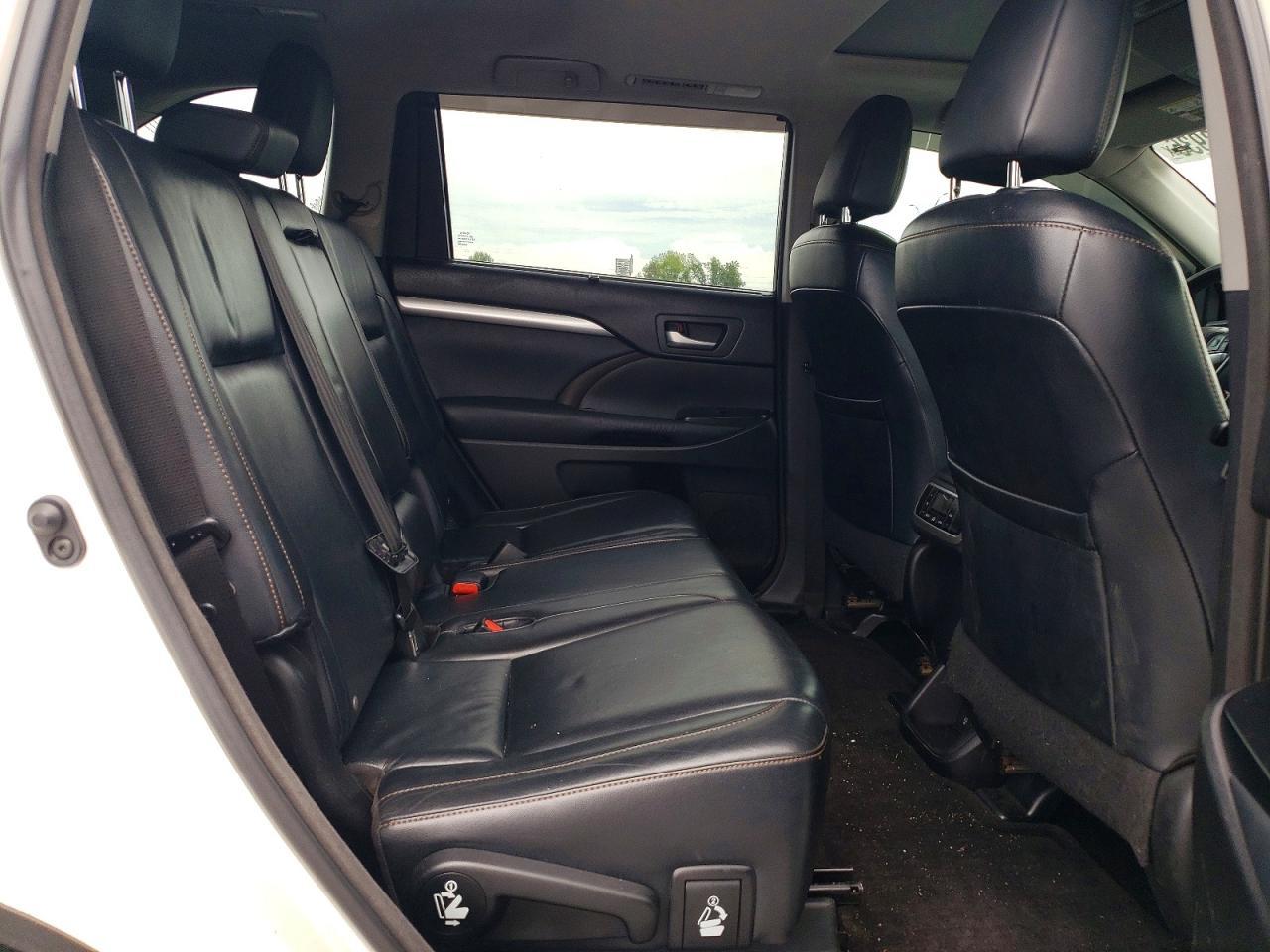2014 TOYOTA HIGHLANDER