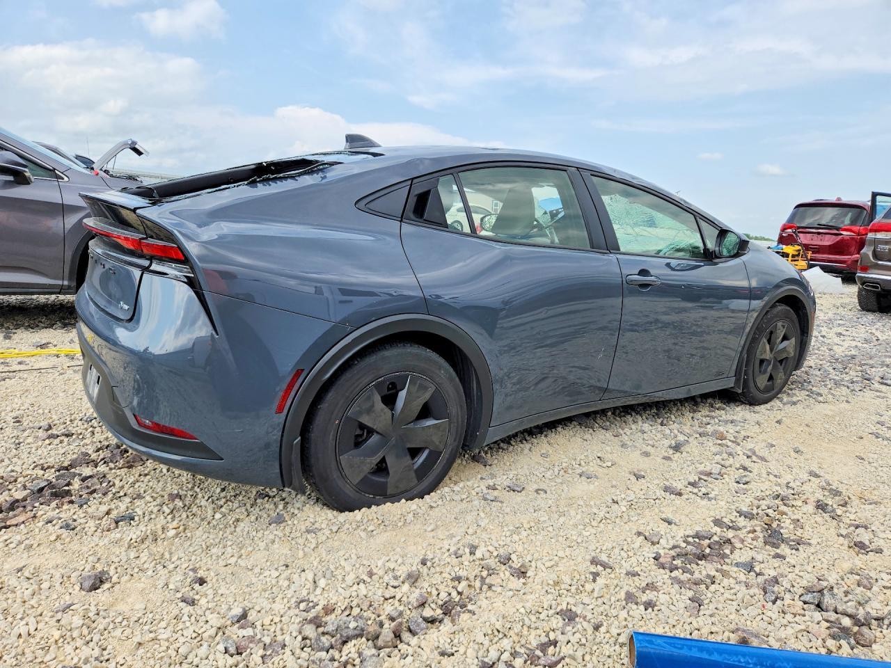 2024 TOYOTA PRIUS