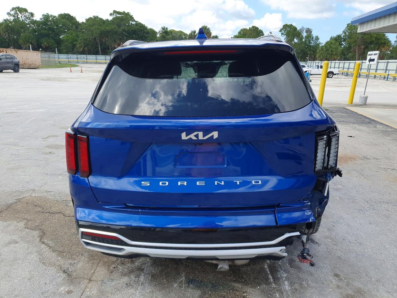 2022 KIA SORENTO